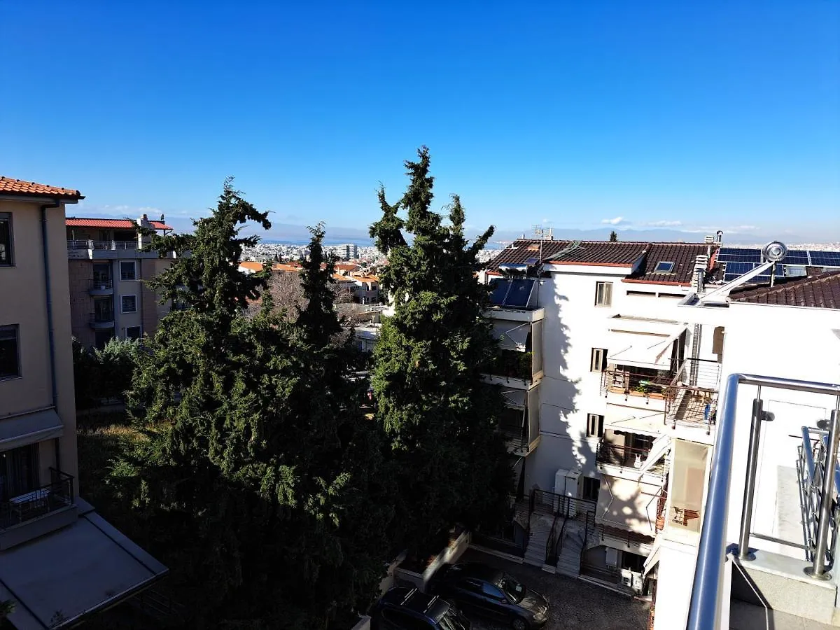 Όμορφο διαμέρισμα- σοφίτα με υπέροχη θεα Θεσσαλονίκη